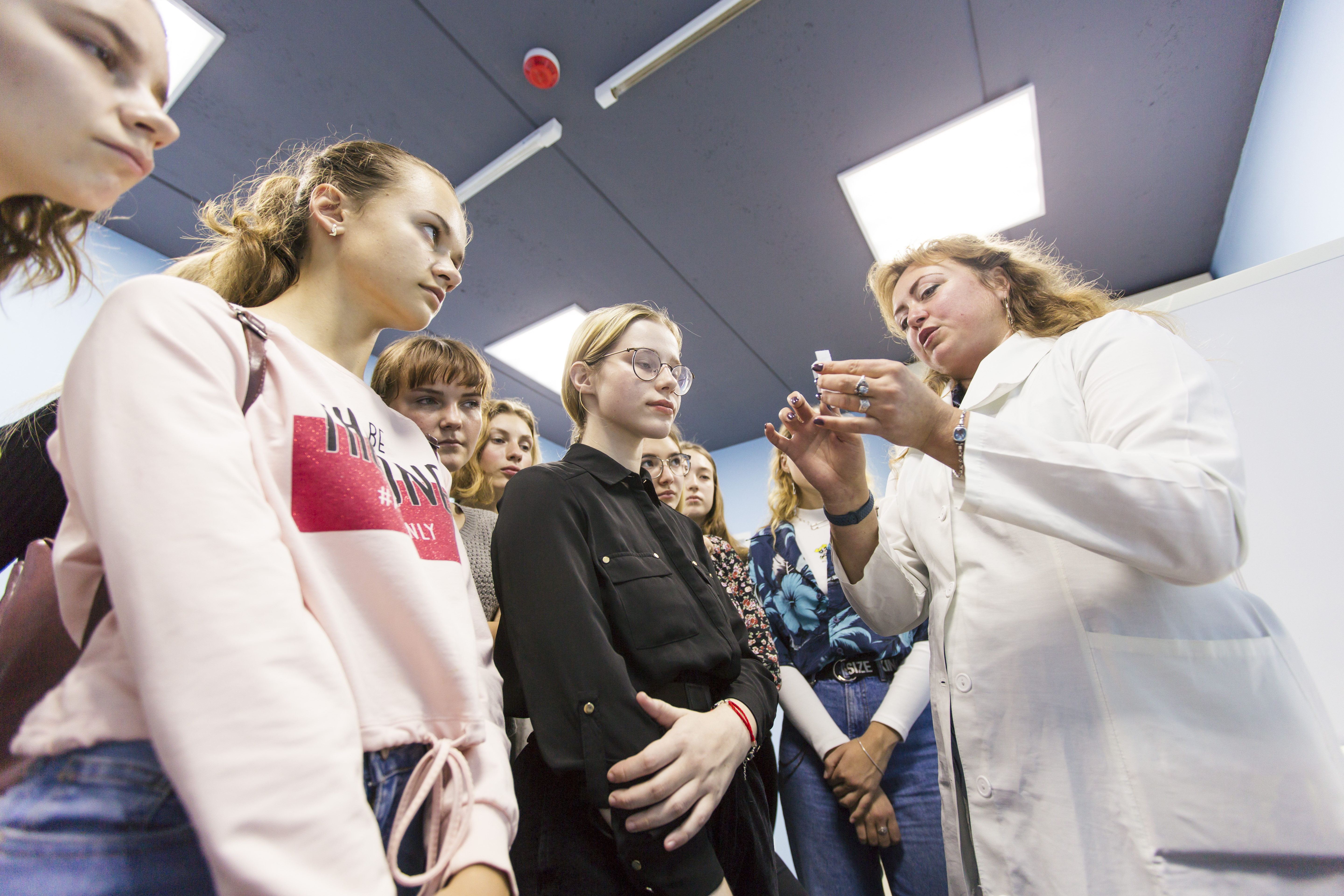 STEM is FEM провів перший освітній модуль з Біотехнологій